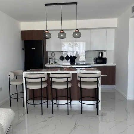 Grand Sapphire Casino 12 Apartment *