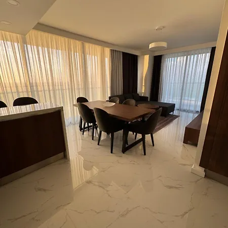 Grand Sapphire Casino 12 Apartment